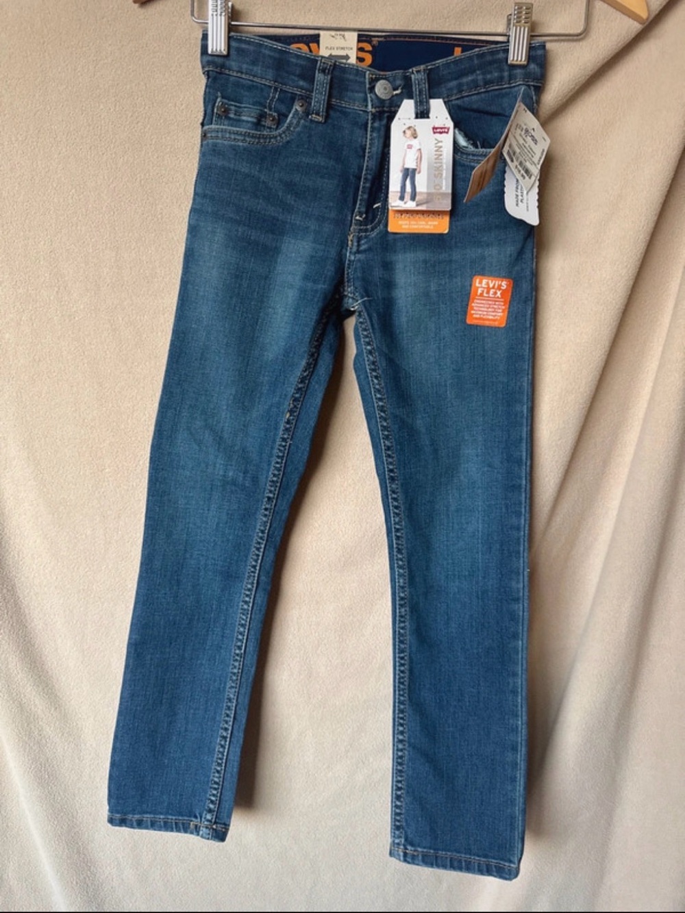 Levi's Slim Straight Stretch Jeans in Medium Blue